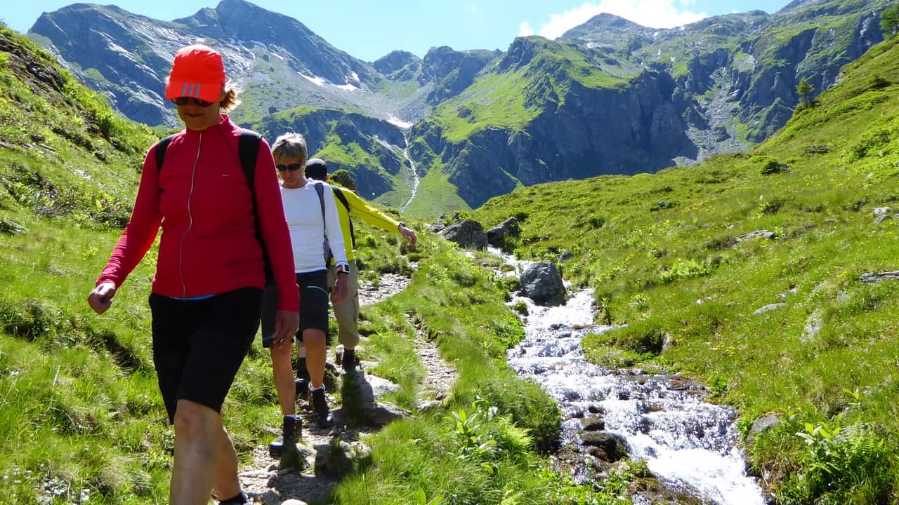 Nästan alla stigar är smala © Austria Travel - Rusner Rundtur Schladming Höhenweg © Austria Travel - Rusner - semester i Österrike