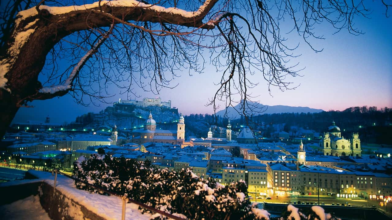 Christkindl advent julmarknad Salzburg vinter semester adventsmarknad Österrike