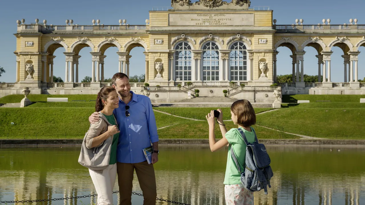 Resa Wien Salzburg Gloriette