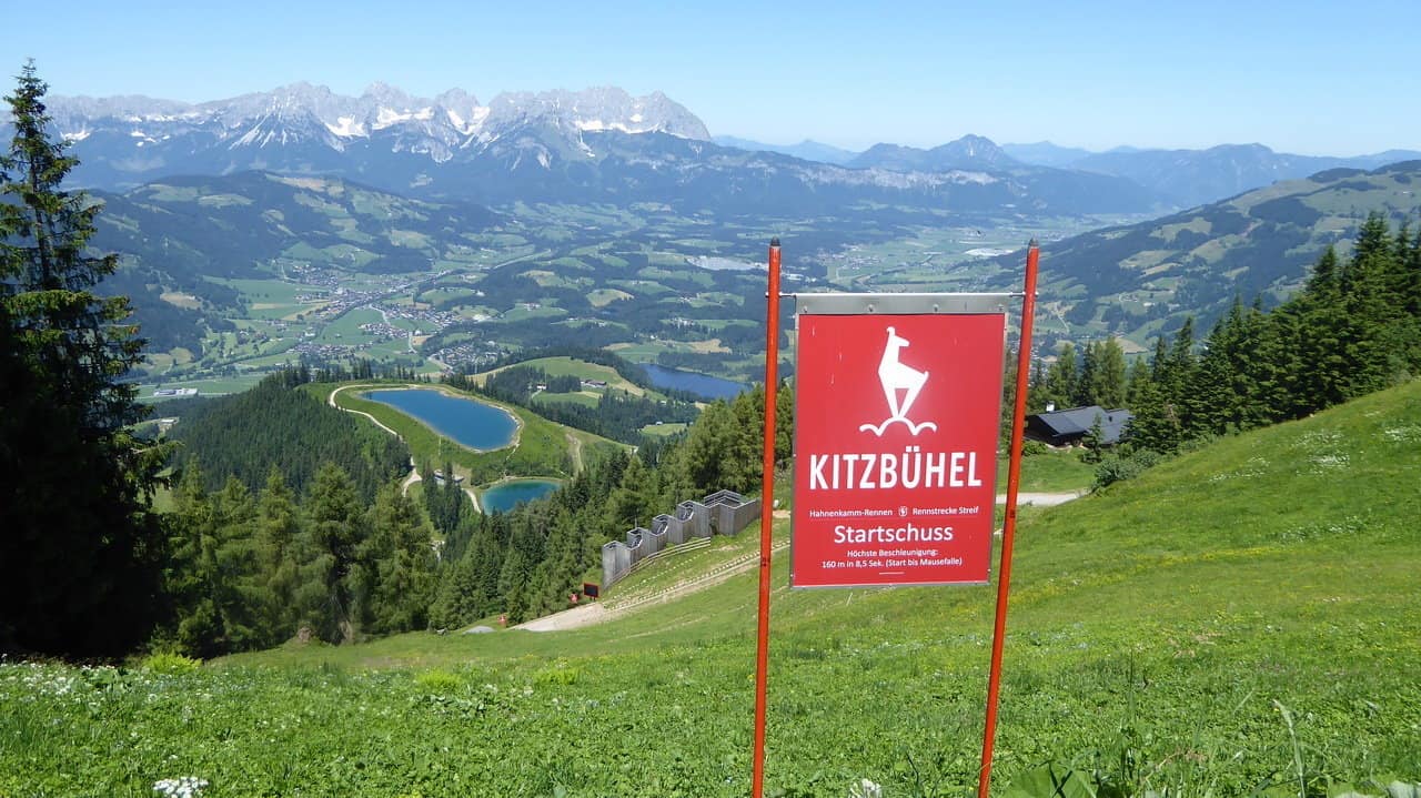 Här startar Hahnenkammrennen - Vandra till Kitzbühel - Austria Travel
