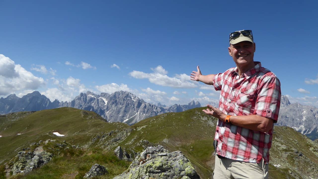 Vandra i Dolomiternas naturparker Manfred Rusner