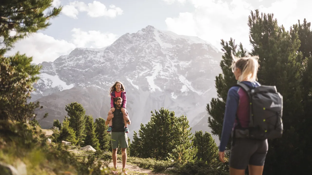 Familj vandring Sulden Solda