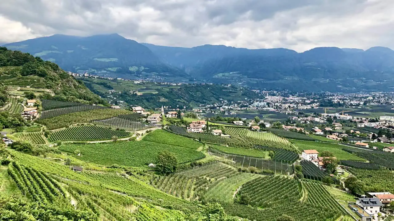 Utsikt Meran Vandra från Garmisch till Meran