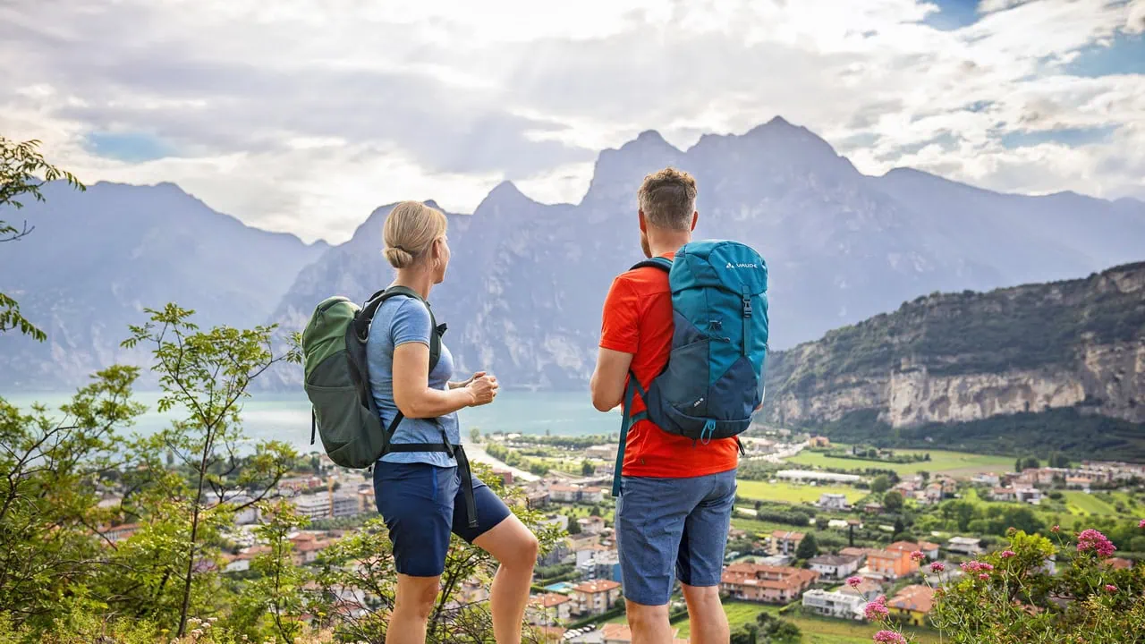 Vandring Torbole vid Gardasjön