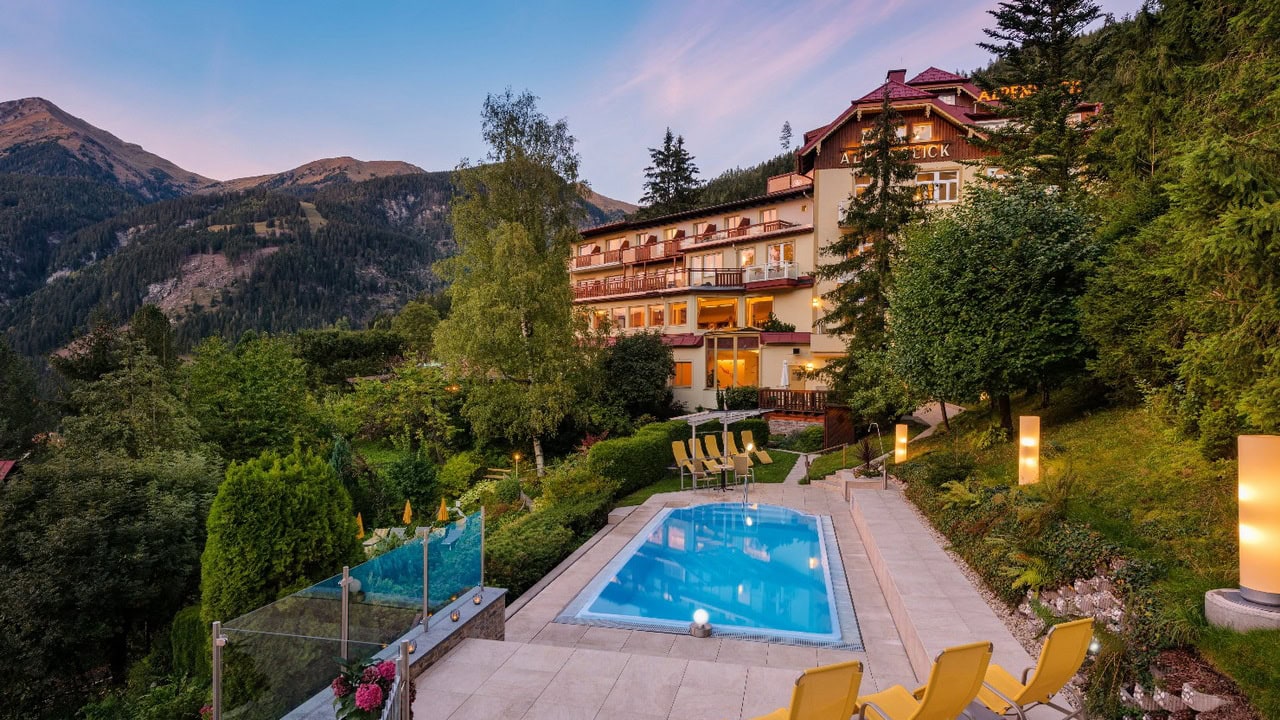 Hotel Alpenblick Bad Gastein i kvällssol