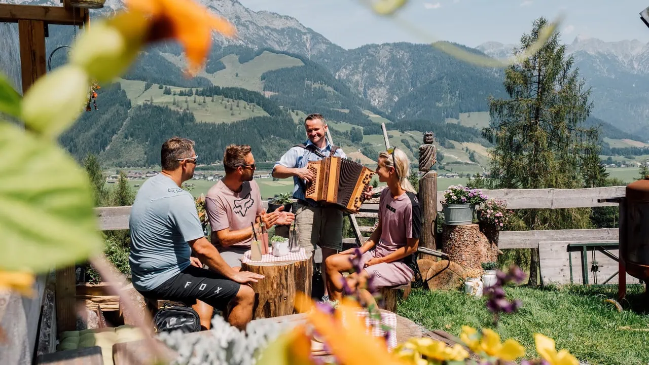 Fika mountainbikerunda Sinnlehenalm